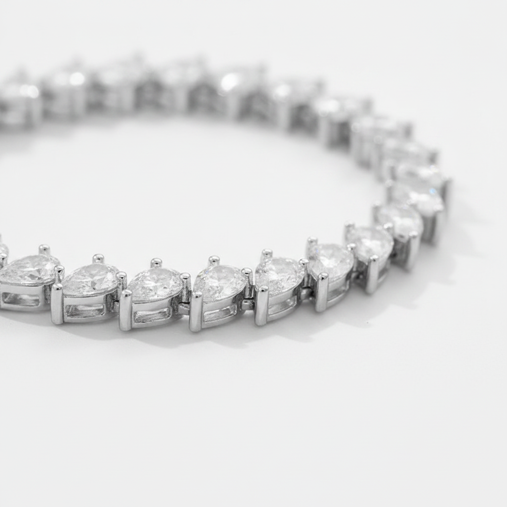 Classic Tennis Bracelet detail