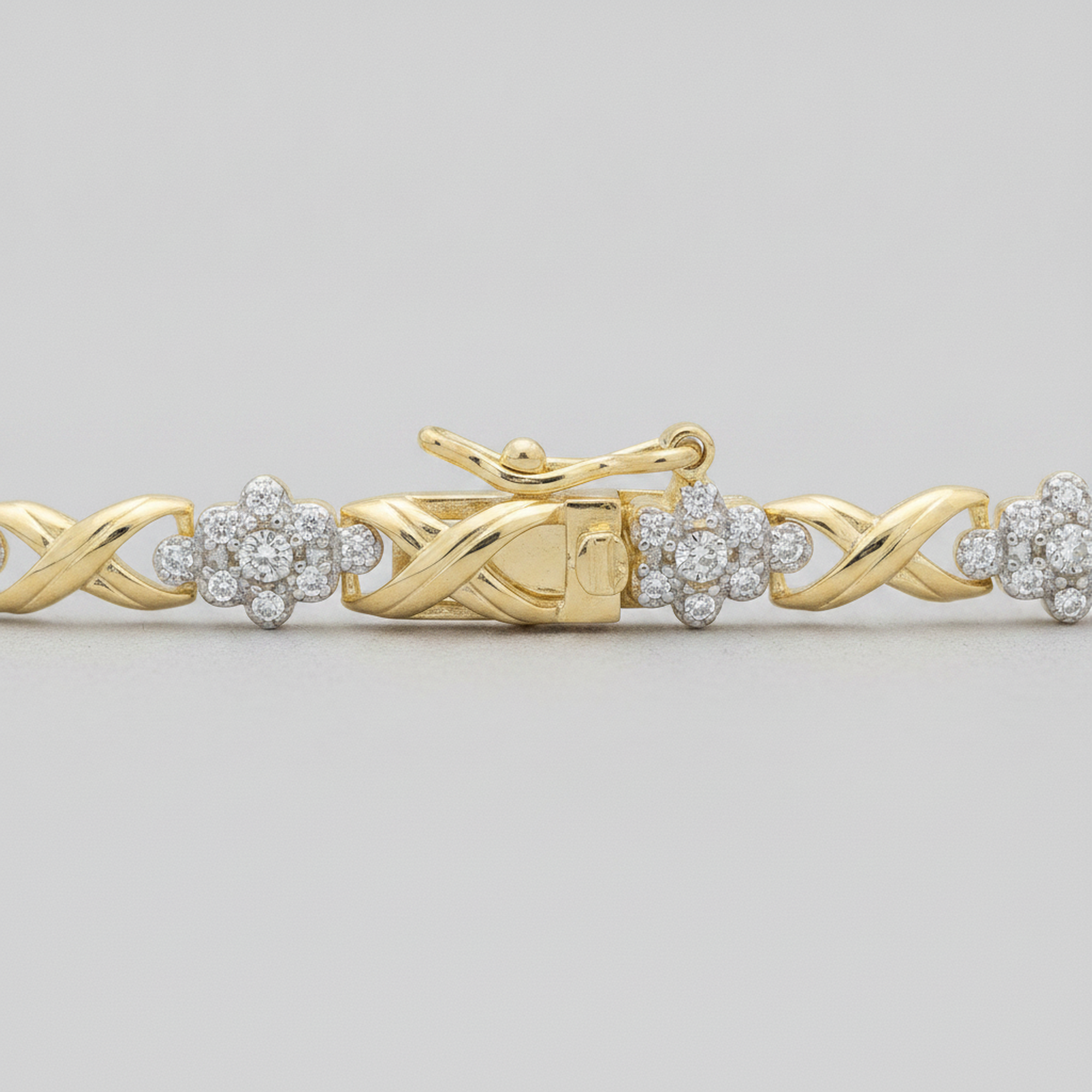 9K Gold Tennis Bracelet detail