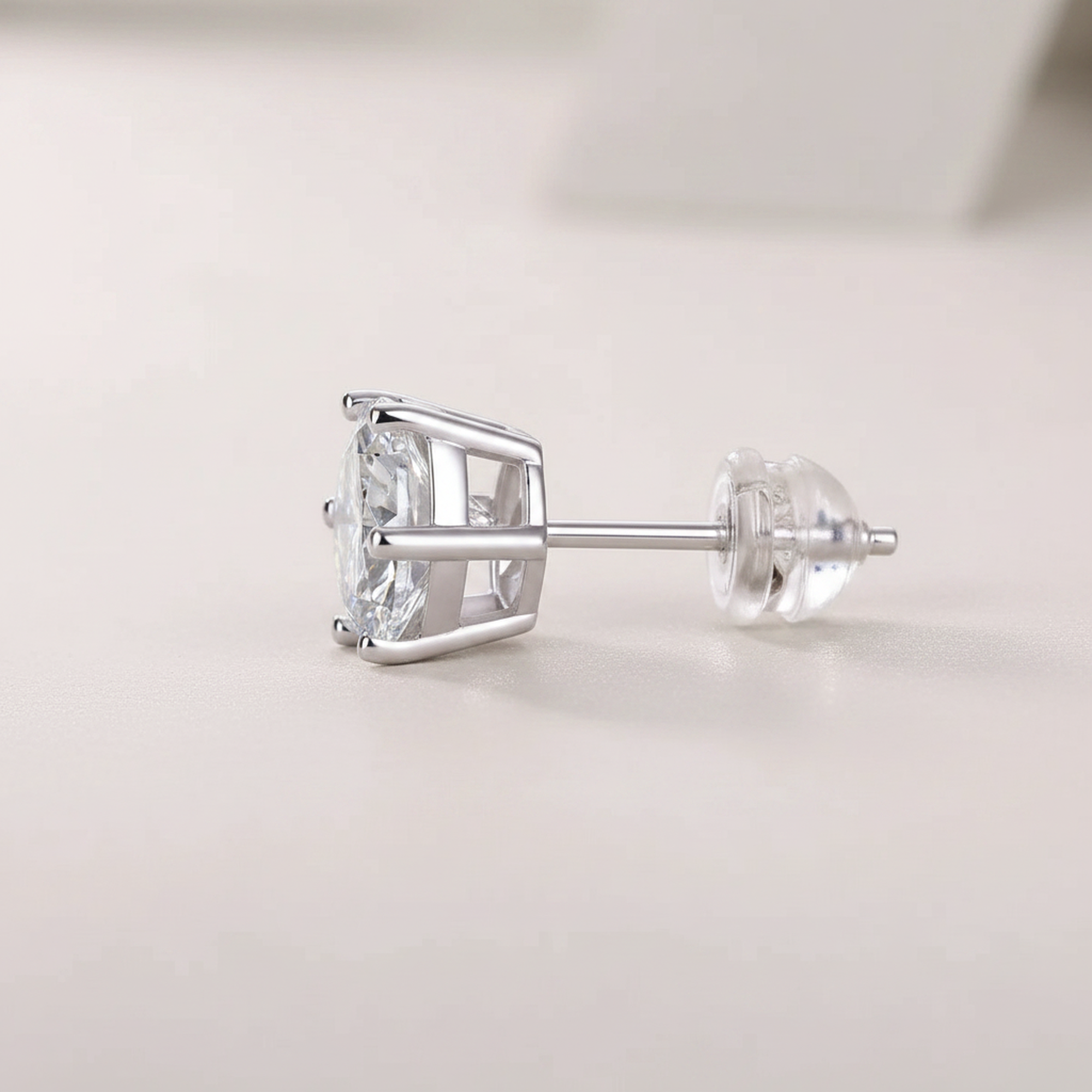 1ct Round Solitaire Studs detail