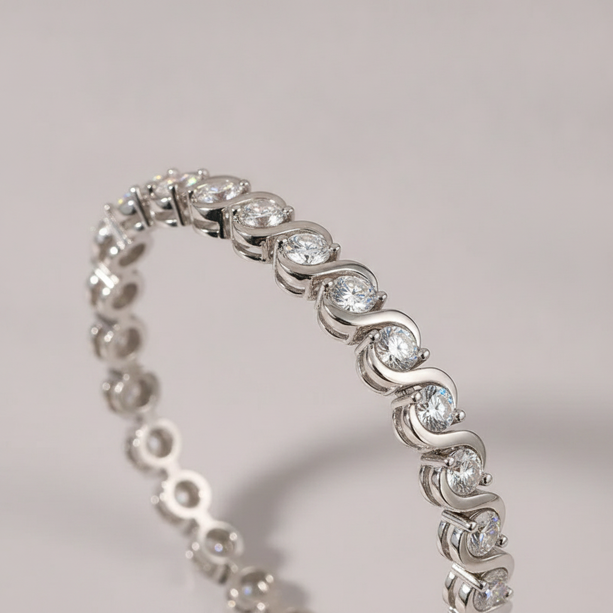 Adjustable Gold Bracelet detail