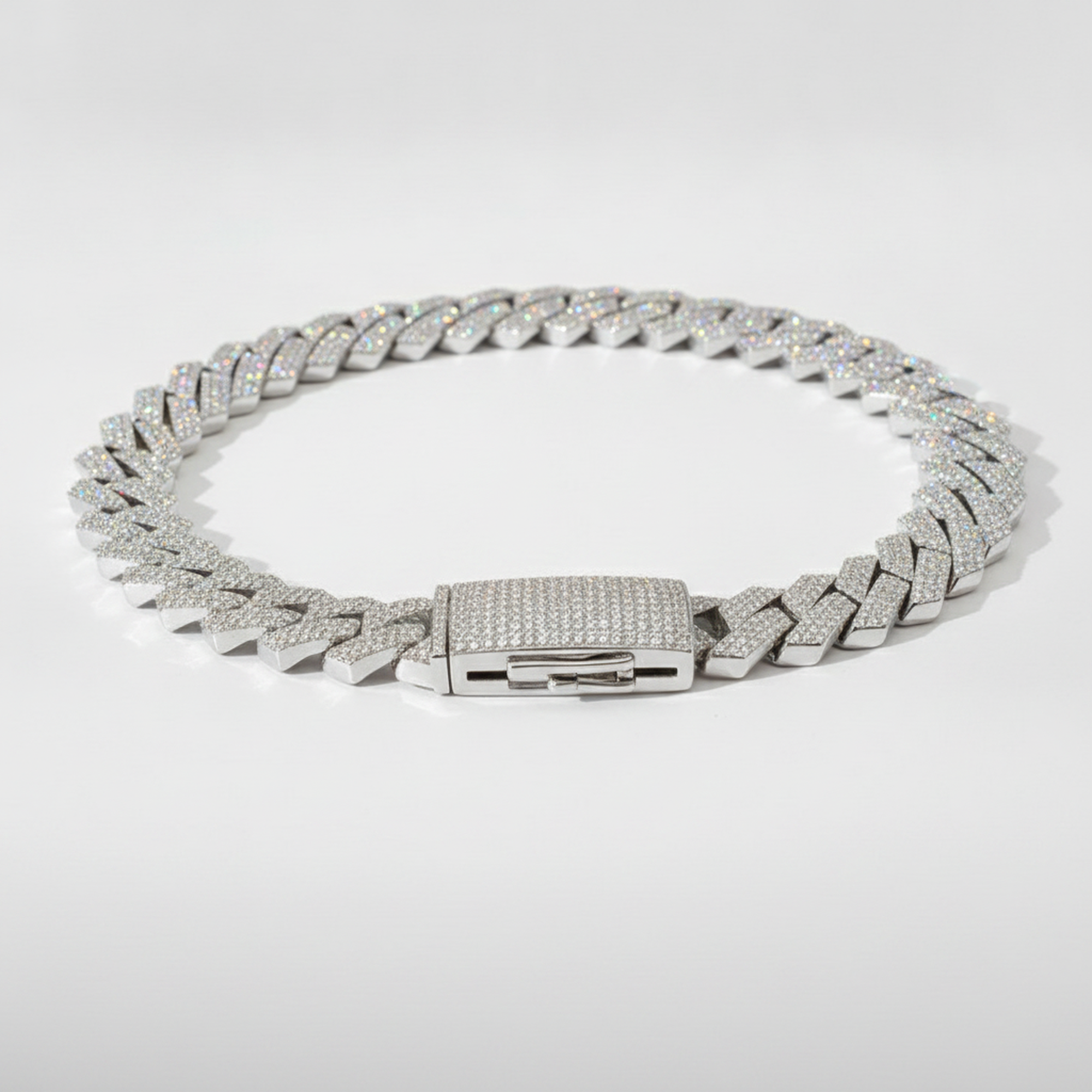 18mm Iced Cuban Chain detail