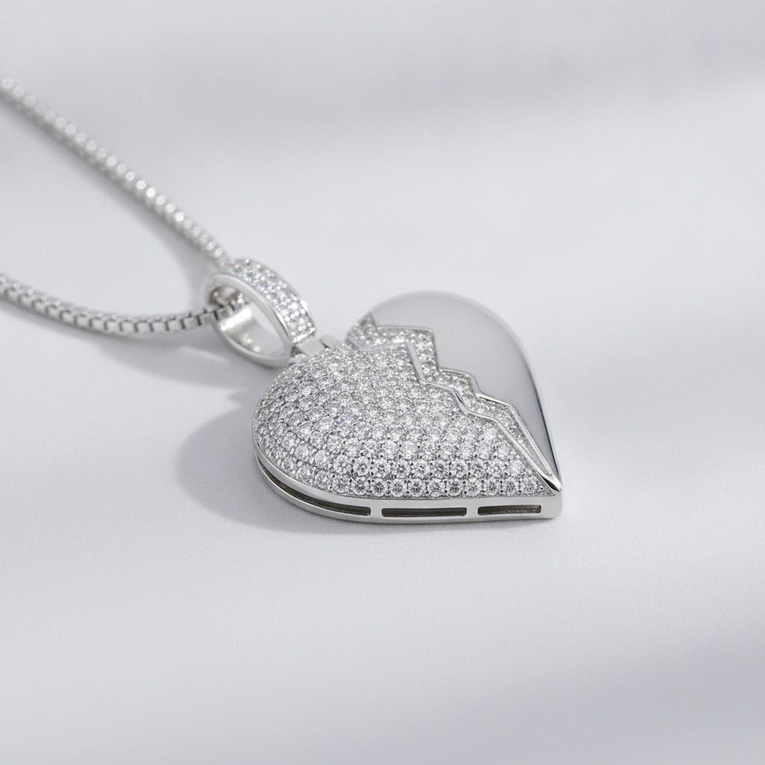 Heart Moissanite Pendant — image 2